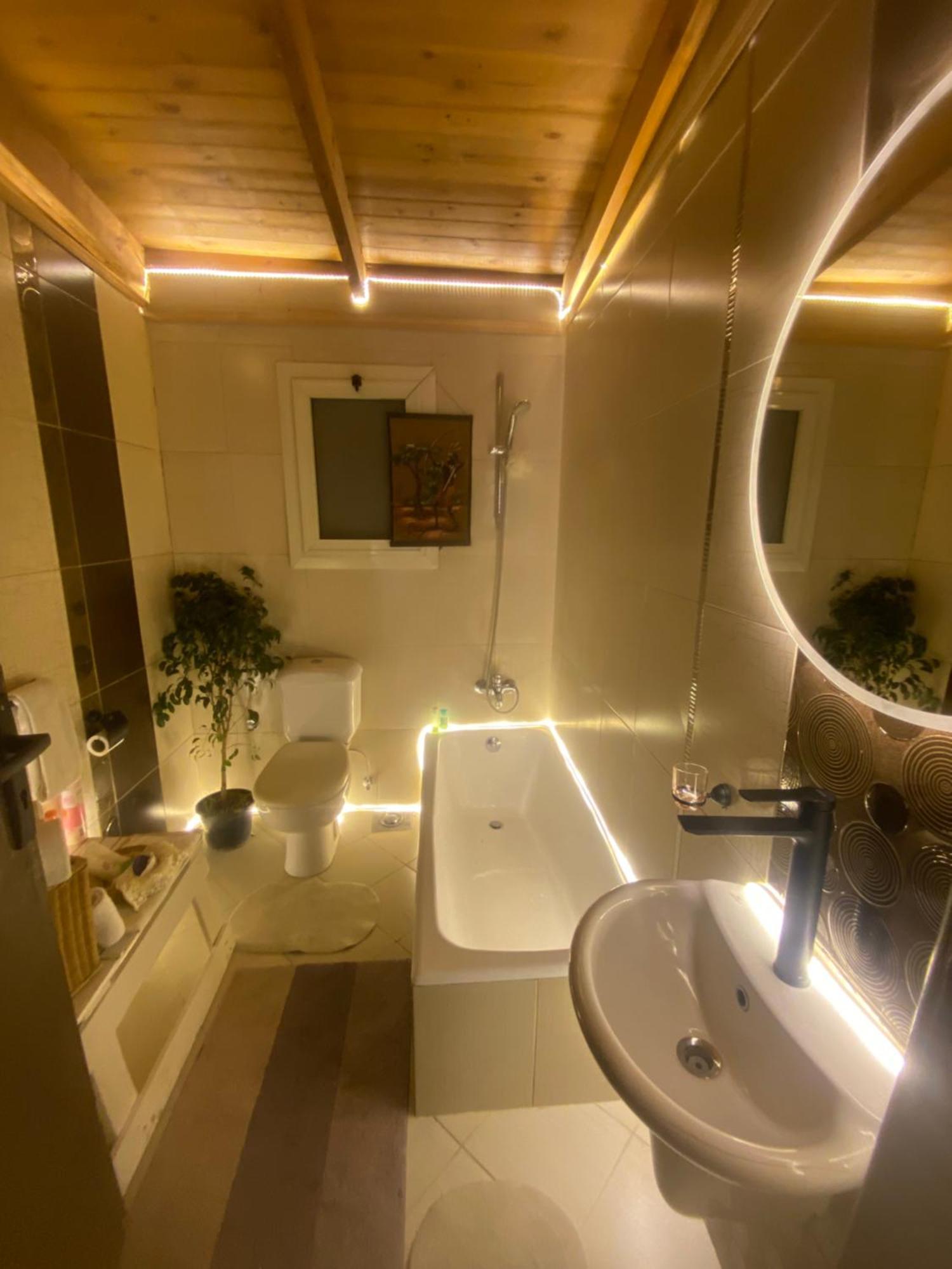 Airport Rooftop Club Luxurious Rooms And Studios Cairo Exterior photo